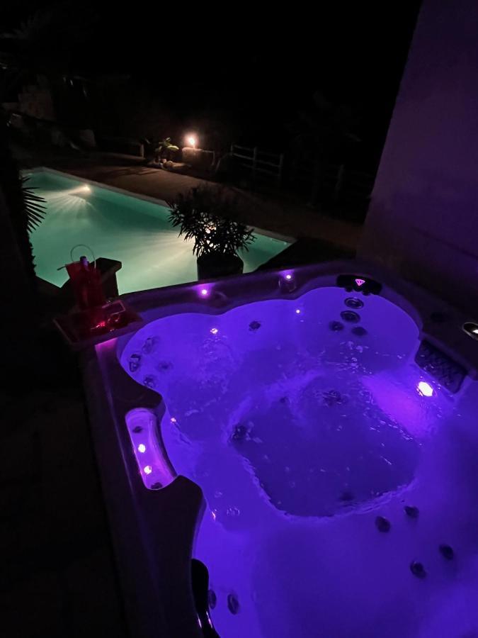 Chambre Au Calme Avec Spa Privatif Gratuit Sud Aveyron Les Palmiers Des Causses Saint-Rome-de-Tarn Dış mekan fotoğraf